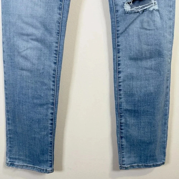Levi's  Distressed Light Wash 724 High Rise Straight Jeans - Picture 7 of 16